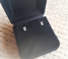 Carregar imagem no visualizador da galeria, Brinco Infantil Zircônia Retangular 4mm - Ouro 18k