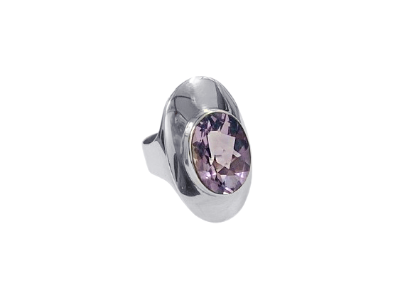 Anel Oval com Chapa Lisa Oval com Ametista - Prata 925