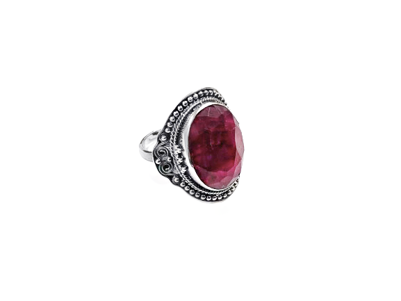 Anel Oval Trabalhado com Rubi - Prata 925