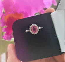 Carregar imagem no visualizador da galeria, Anel Turmalina Rosa Oval com Zircônia - Prata 925 com Ródio
