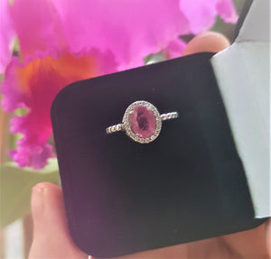 Anel Turmalina Rosa Oval com Zircônia - Prata 925 com Ródio
