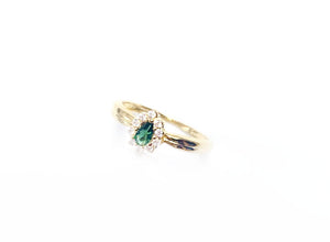 Anel Gota Trabalhado com Zircônias - Prata com Banho Ouro 18k