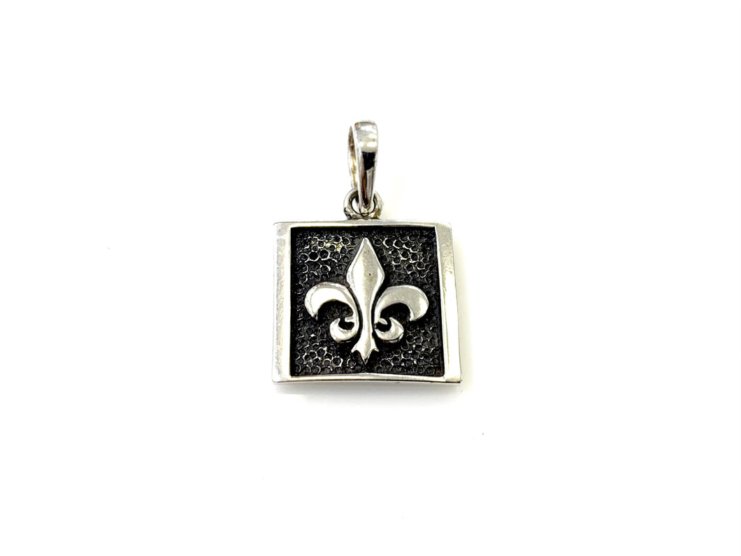 Pingente Quadrado Flor de Liz Escurecido - Prata 925